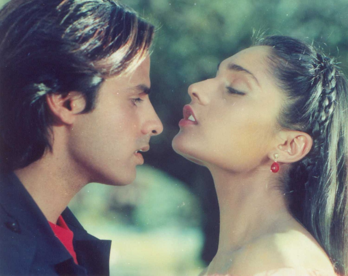 Aashiqui Movie Dialogues Romantic Poster - Full HD Desktop Wallpaper - Rahul Roy and Anu Aggarwal