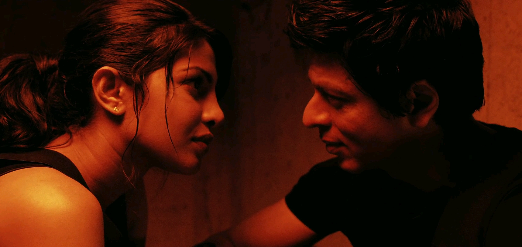 Don 2 Movie Dialogues Shahrukh Khan And Priyanka Chopra Sexy Scene Full HD Poster