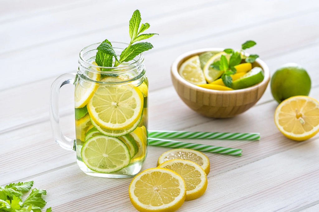 Health Benefits of Lemon Water Drink