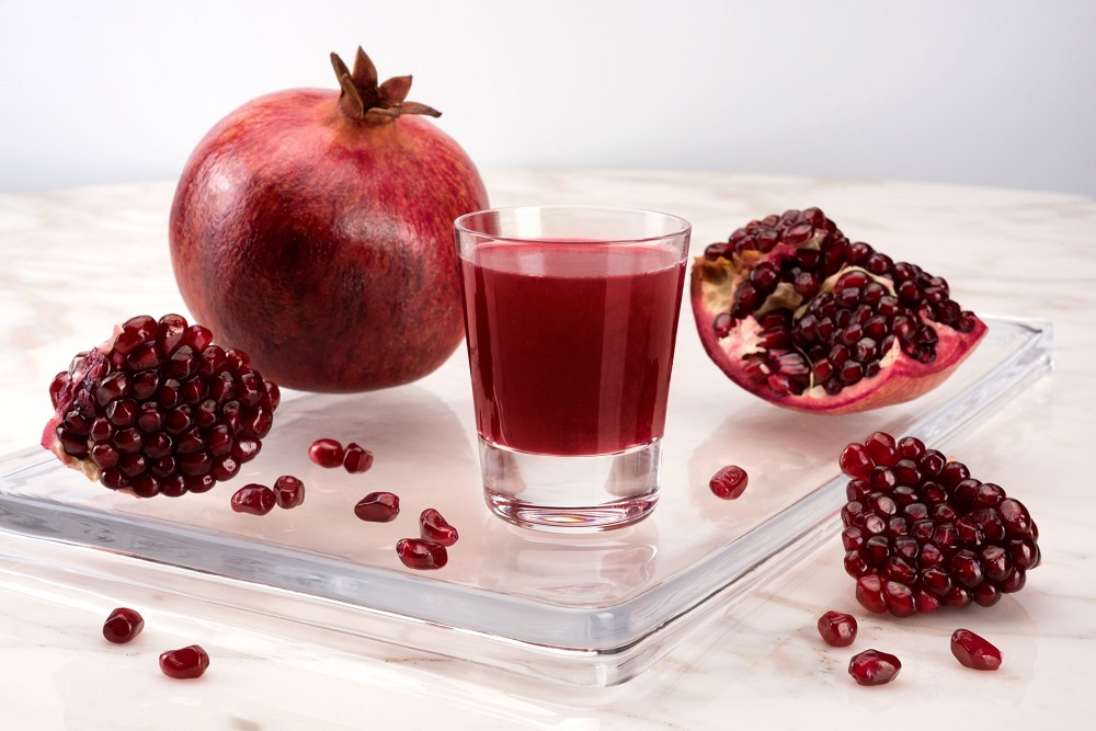 Health Benefits Of Pomegranate Juice (Anaar)